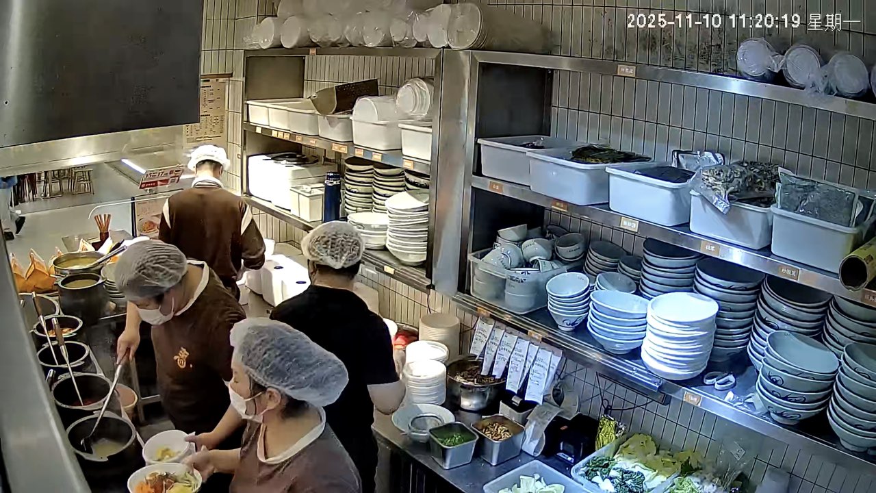 美高梅网址|在厂里跟很多人睡过|从食安管理到口碑助力餐饮品牌借淘宝闪购“明厨亮灶