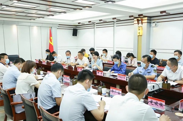 陵水召开2022年县食品安全委员会第一次全体会议
