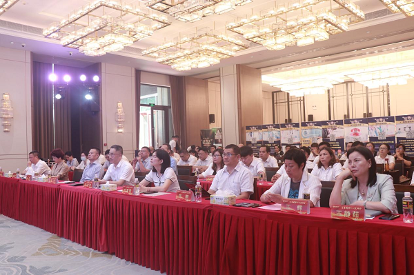 中国人寿海南分公司举办星级客户权益认证发布会