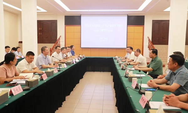 儋州市人民政府与江苏企业投资考察团座谈会召开