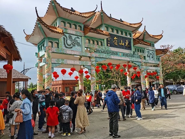 万宁春节假期接待旅游总人数65.10万人次 旅游总收入4.12亿元
