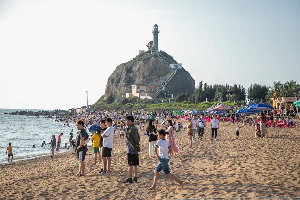 “五一”假期东方接待游客9.4万人次 实现旅游总收入4821.18万元