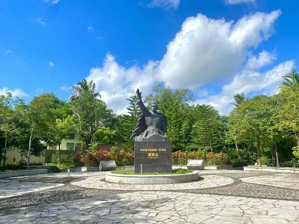 海南陵水：红色旅游点亮坡村