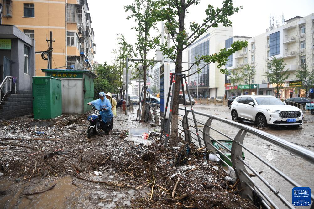 北京：雨中门头沟现场直击