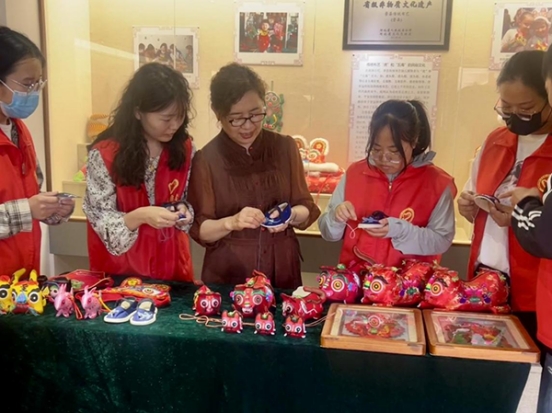 衡水景县：开展“守护非遗 传承文明”手工布艺体验活动
