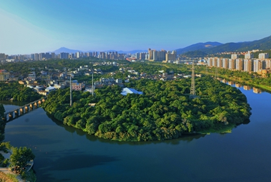 书写治水文章 治出碧水画卷（蔡昊 摄）_副本.jpg